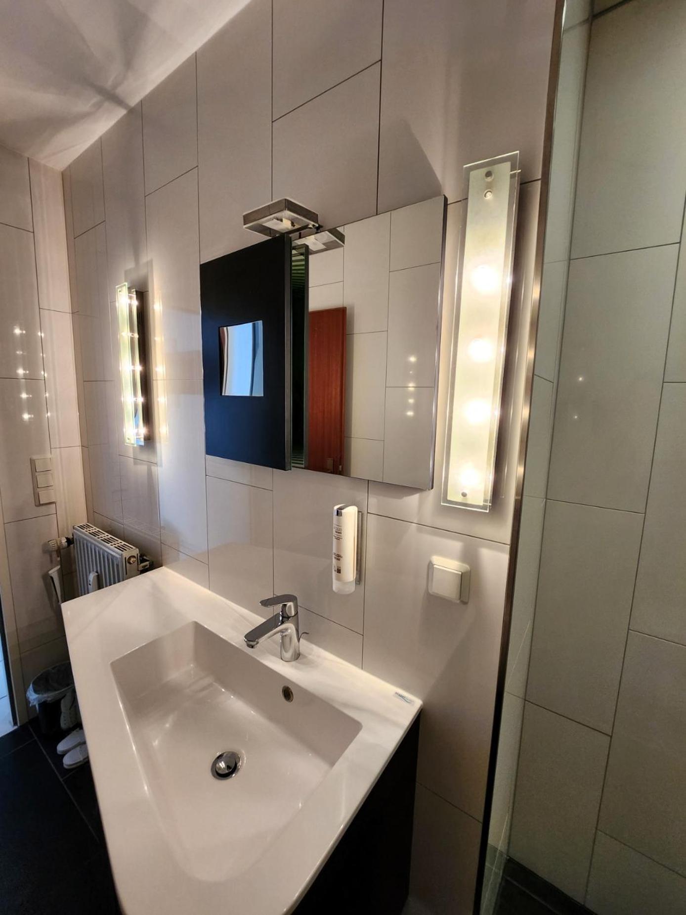 Innovative 2-Zimmer-Ferienwohnung Am Kurpark Bad Kreuznach Ngoại thất bức ảnh
